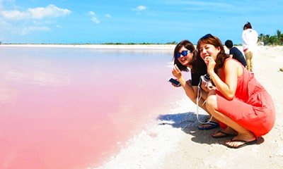 ピンクレイクツアー